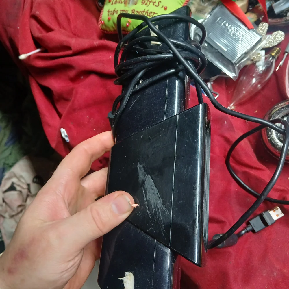 Microsoft Xbox 360 Kinect Sensor Bar, often found equipped Nyko Zoom Sensor